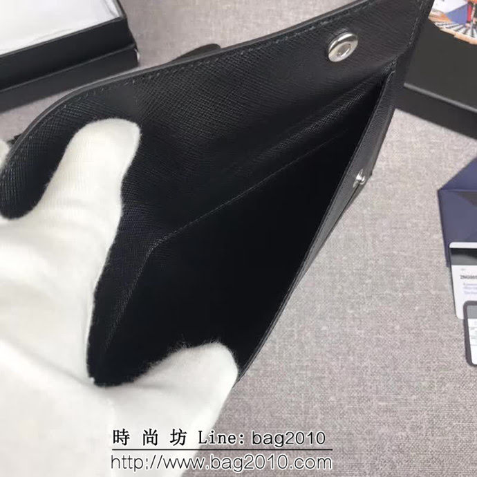 PRADA普拉達 官網同步 限量版 最新摩登態度系列 十字紋牛皮手包 2NG005 DD1433